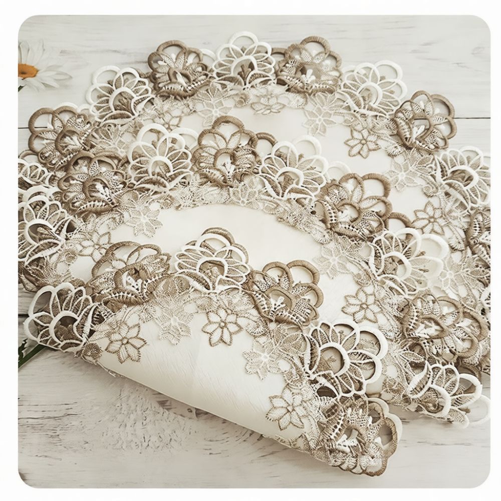 Table Runner - Zarif Yuvarlak Dantel Desenli Masa Örtüsü,